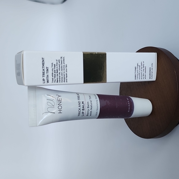 Hey Honey Trick and Treat Lip Balm- Berry Balm with Natural Tint - Picture 5 of 11